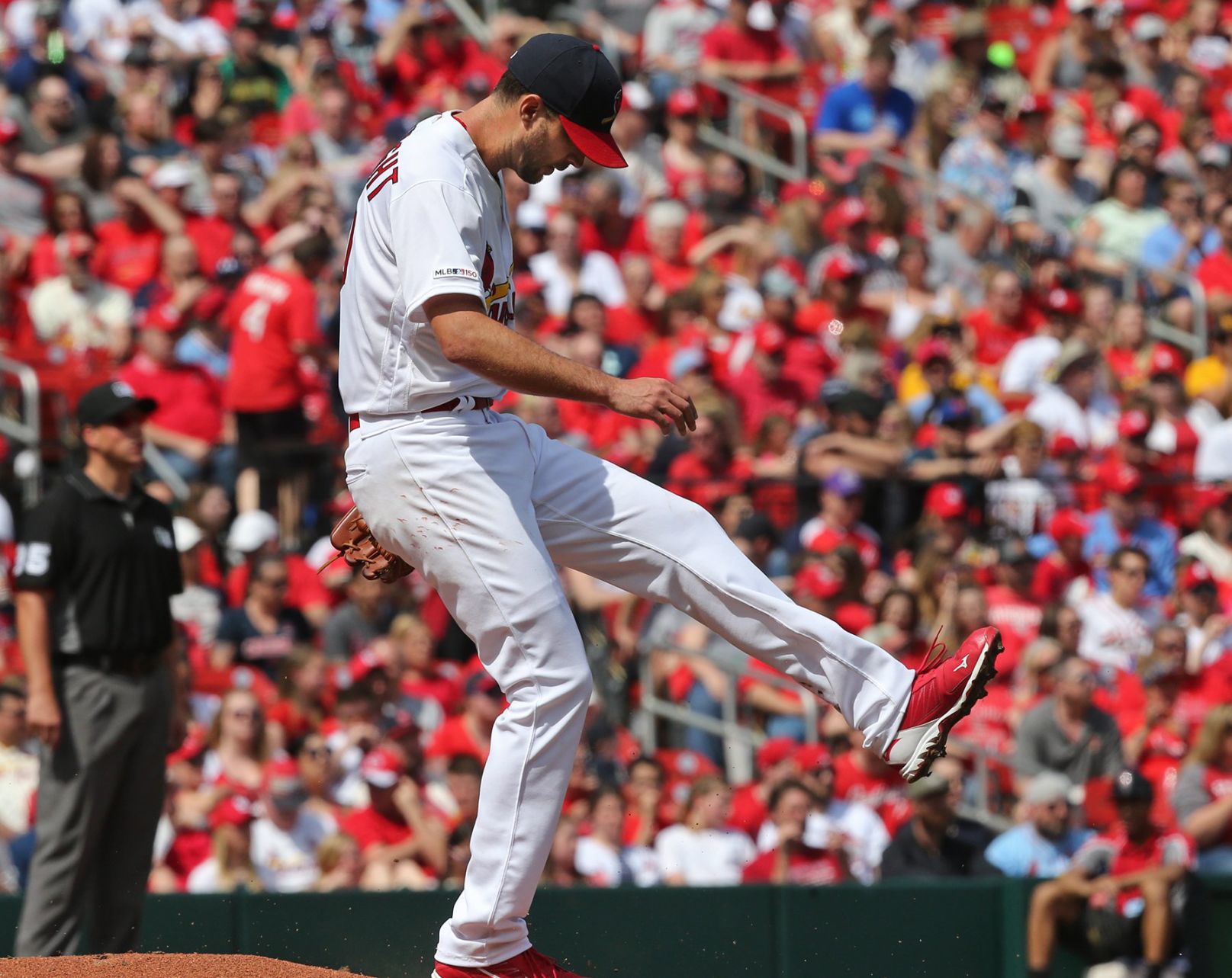 Cards beat the Padres 4-1 Sunday afternoon